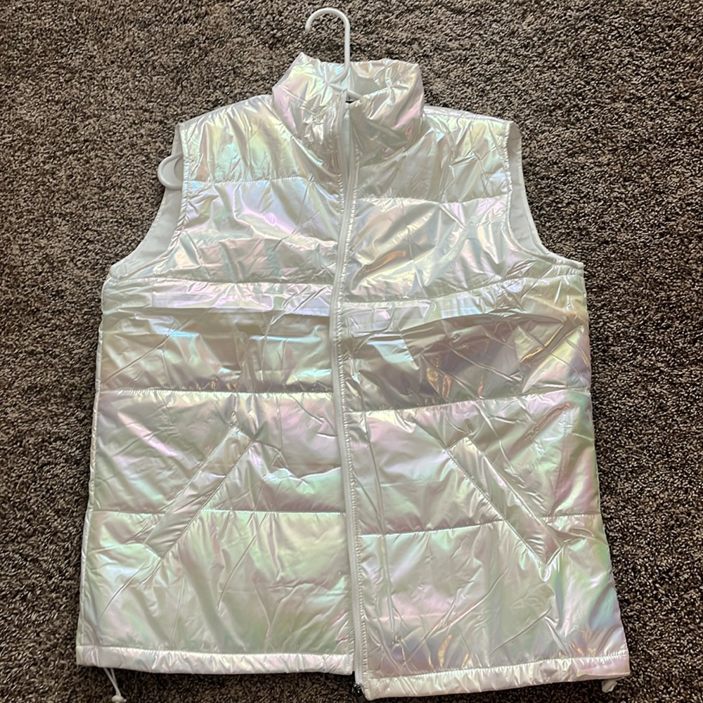 Iridescent light weight puffer vest